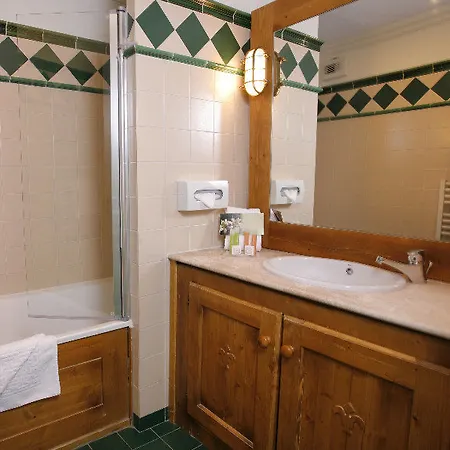 Les Du Montana By Les Etincelles Hotel 5*